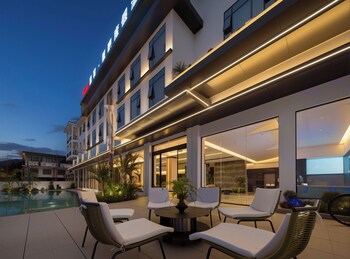 forest oxygen bar resort hotel