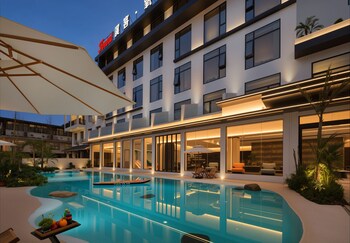 forest oxygen bar resort hotel
