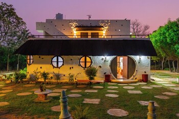 alaya stays khade farms 4bhk petfriendly