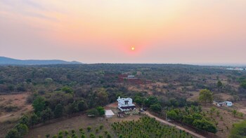 alaya stays khade farms 4bhk petfriendly