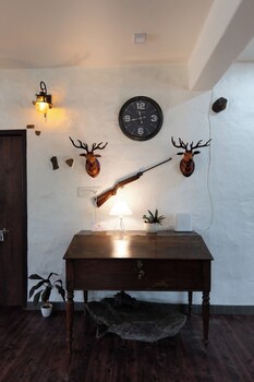 alaya stays khade farms 4bhk petfriendly