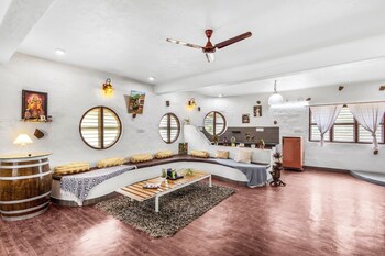 alaya stays khade farms 4bhk petfriendly