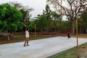 Alaya Stays Khade Farms 4Bhk Petfriendly,,2 star