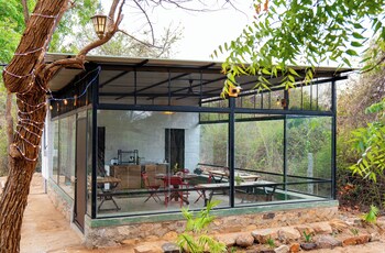 alaya stays khade farms 4bhk petfriendly