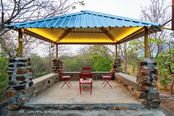 alaya stays khade farms 4bhk petfriendly