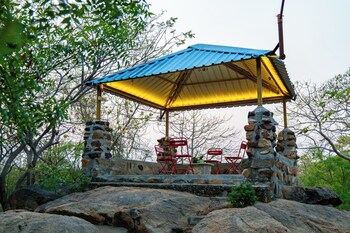 alaya stays khade farms 4bhk petfriendly