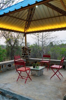 alaya stays khade farms 4bhk petfriendly