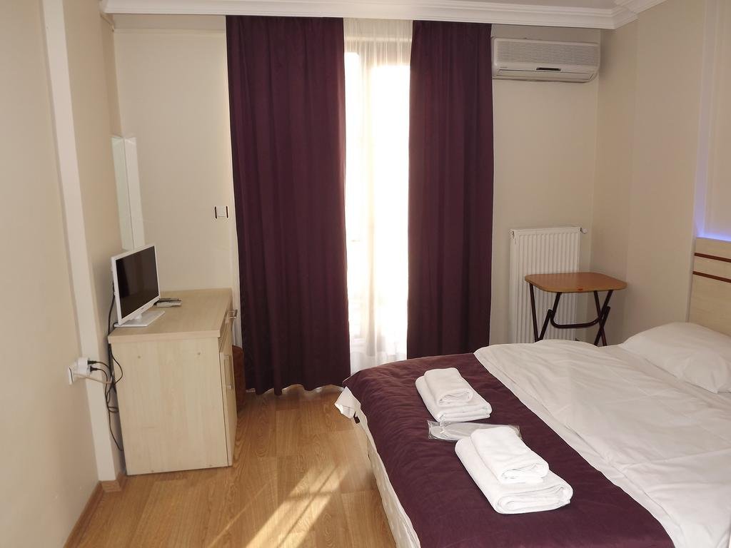 ayisigi hotel
