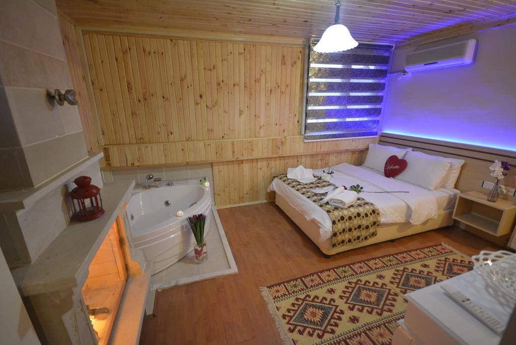 ayisigi hotel