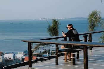bui retreat
