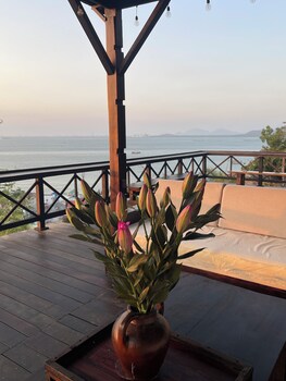 bui retreat