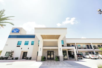 palace inn blue laura koppe rd
