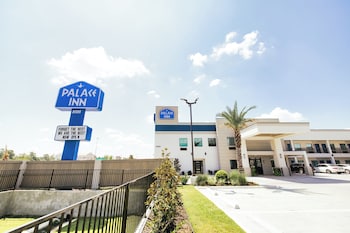 palace inn blue laura koppe rd