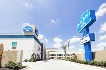 palace inn blue laura koppe rd