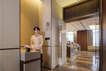 maison new century
