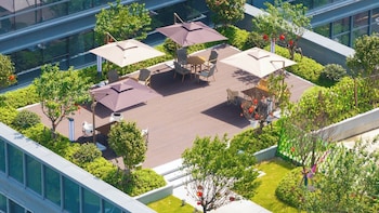 maison new century