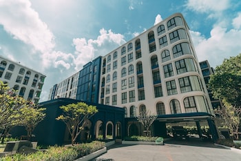 Above Element Bangtao Phuket By Arthouse Collection,,3 star