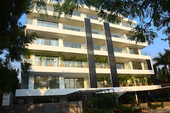 Omica 1 Residence,,4 star