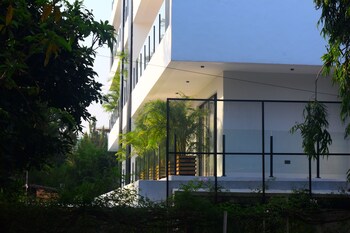 Omica 1 Residence,,4 star