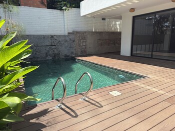 omica 1 residence