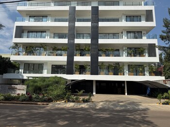 omica 1 residence