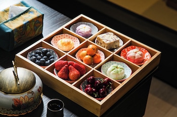 Bieliyuan Private Hot Spring Villa Hotel,,3 star