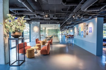 Living Experience Granada,,3 star
