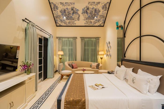 elivaas yashgeet 4 bhk villa with pool
