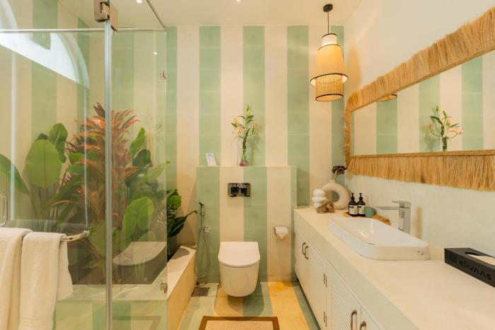 elivaas yashgeet 4 bhk villa with pool