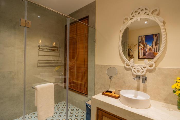 elivaas yashgeet 4 bhk villa with pool