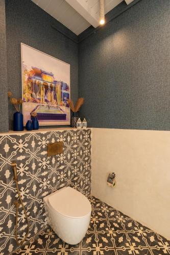 elivaas yashgeet 4 bhk villa with pool