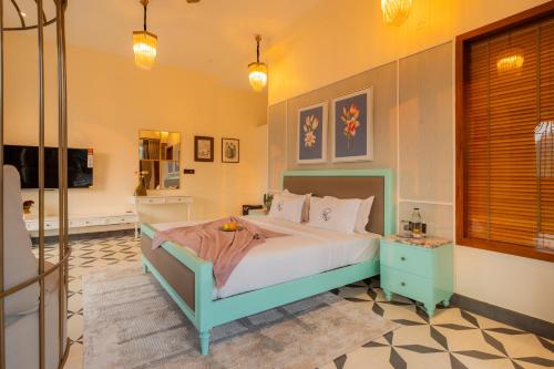 elivaas yashgeet 4 bhk villa with pool
