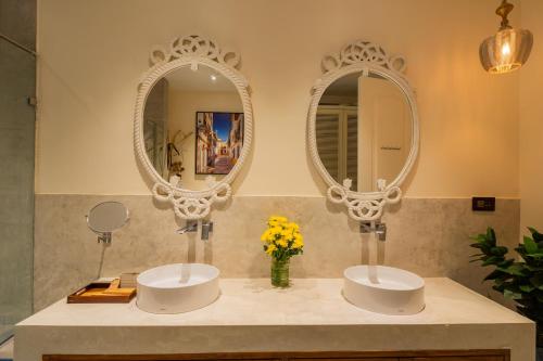 elivaas yashgeet 4 bhk villa with pool