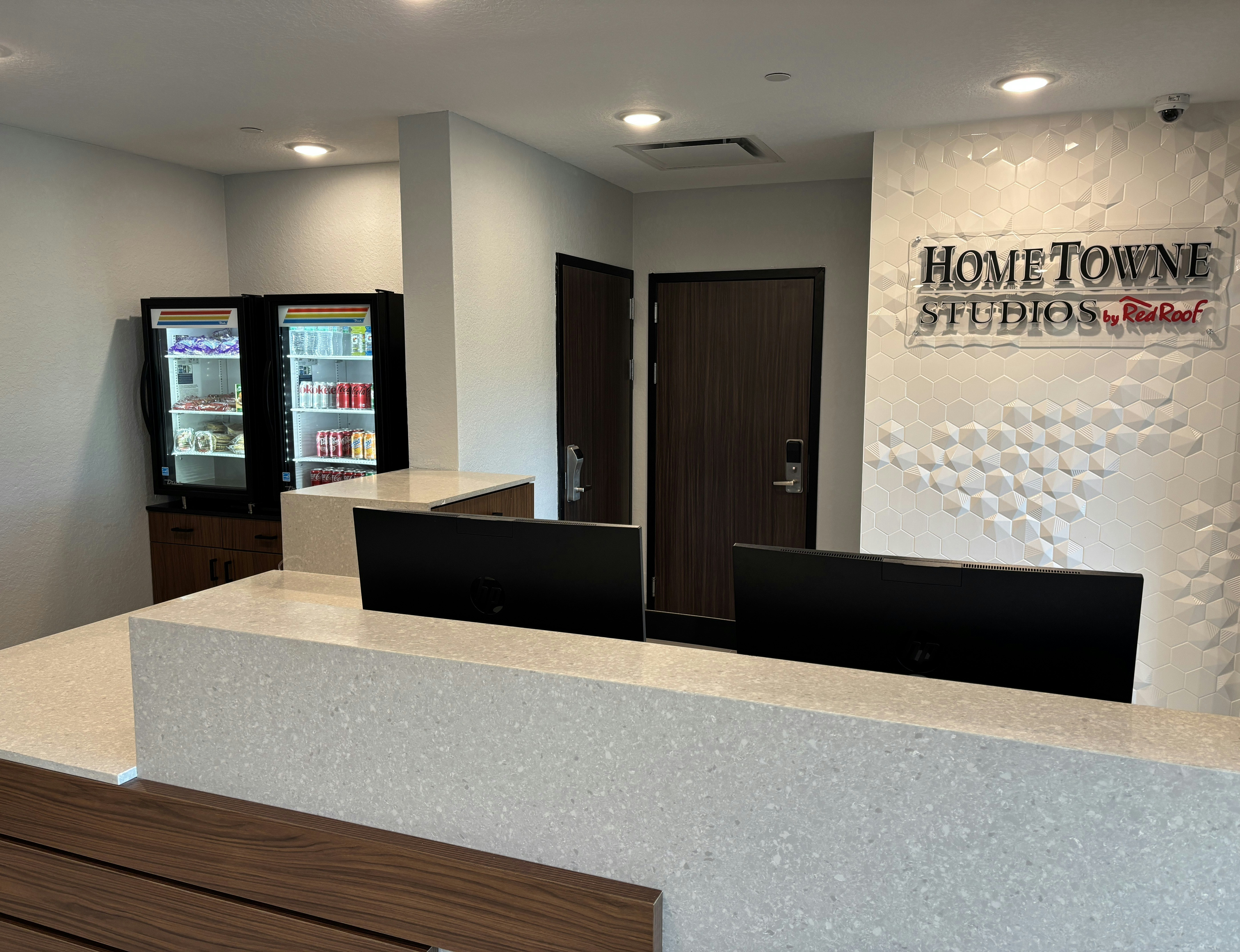 hometowne studios by red roof fort myers