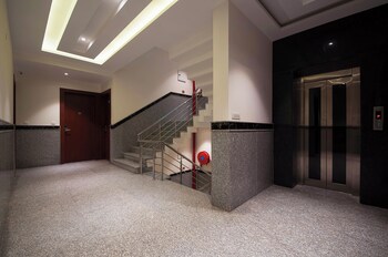 z premium suites near igi delhi airport
