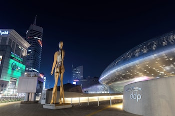laha boutique ddp dongdaemun