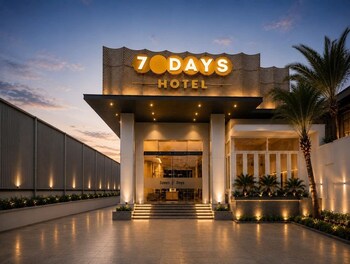 seven days hotel