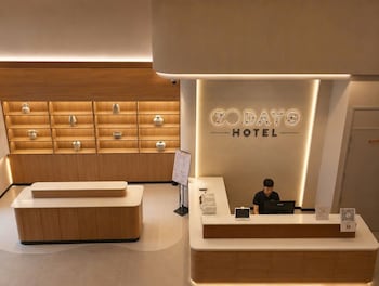 seven days hotel