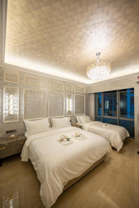 regis by ritz imago mall loft b