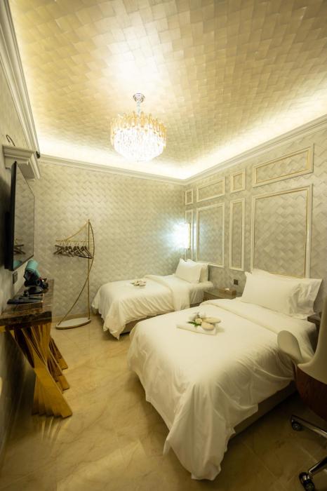 regis by ritz imago mall loft b