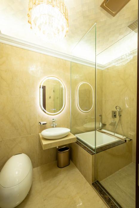 regis by ritz imago mall loft b