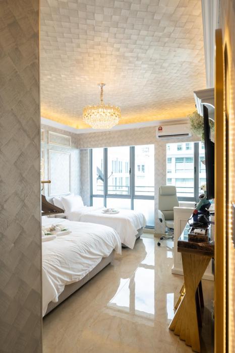 regis by ritz imago mall loft b