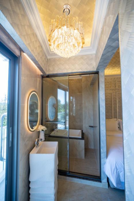 regis by ritz imago mall loft b