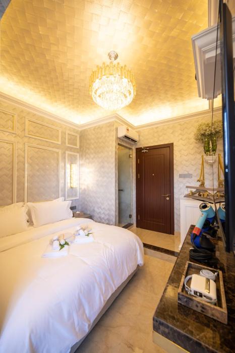 regis by ritz imago mall loft b