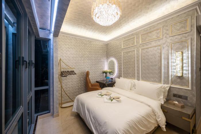 regis by ritz imago mall loft b