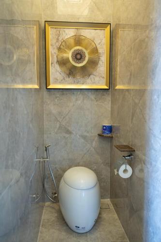 regis by ritz imago mall loft b