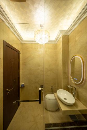 regis by ritz imago mall loft b