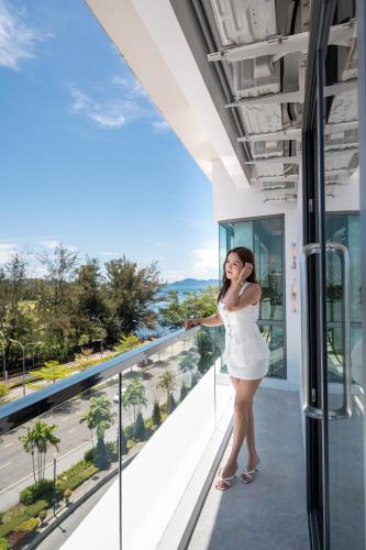 regis by ritz imago mall loft b