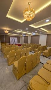 p k unicorn hotel and banquet