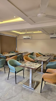 P K Unicorn Hotel & Banquet,,3 star